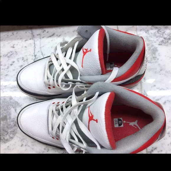 Authentic Jordan 3 retro fire red - Picture 4 of 6